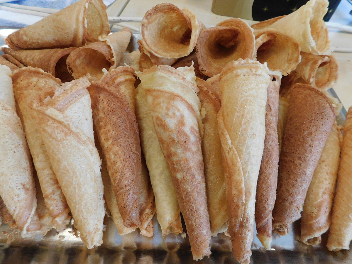 Neujährchen Backen